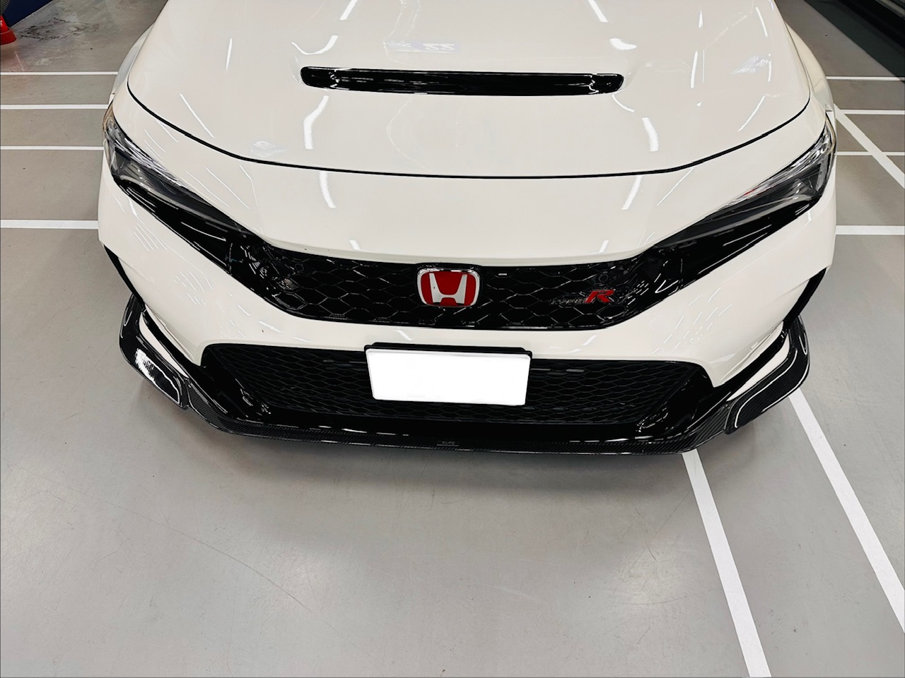 シビックTYPE Rにリップスポイラー取り付け